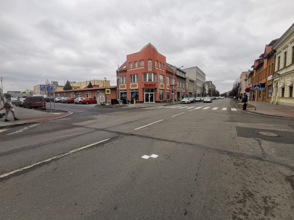 Vlícovací bod nakreslený na silnici